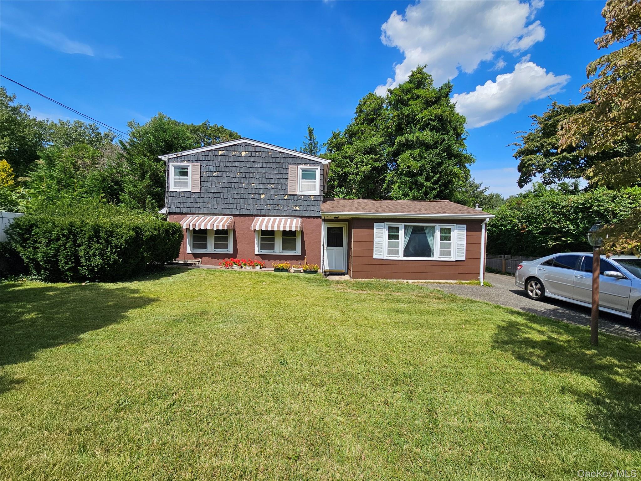 28 Cross Street, Locust Valley, NY 11560