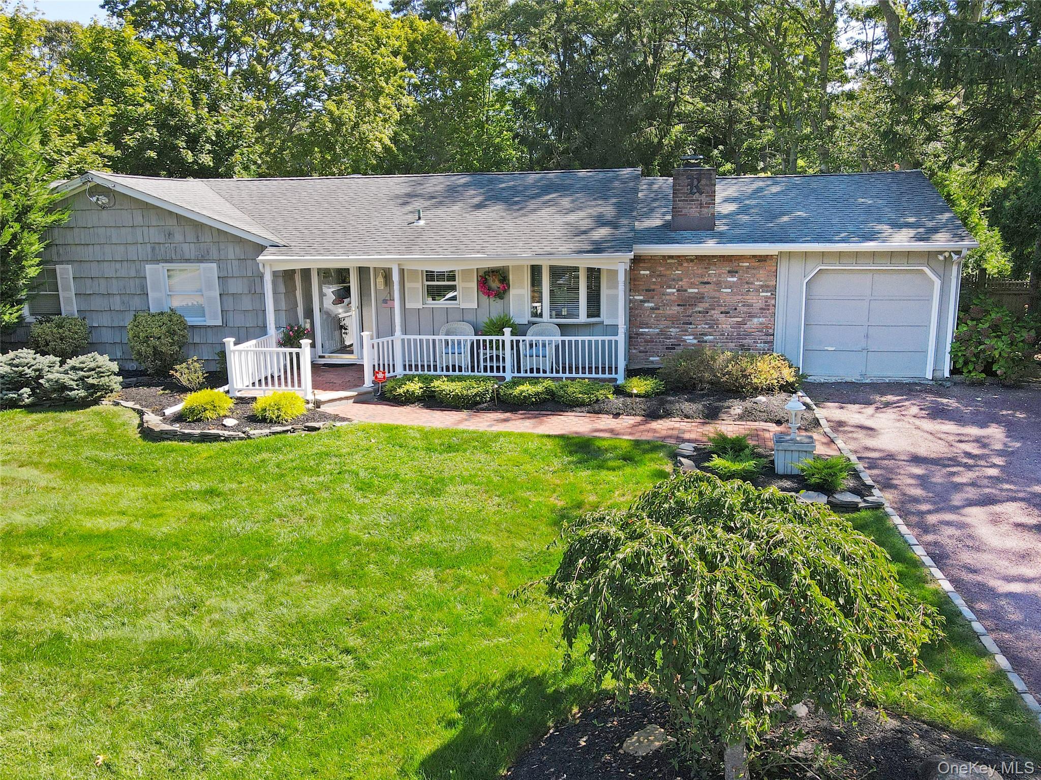 72 Mahogany Road, Rocky Point, NY 11778