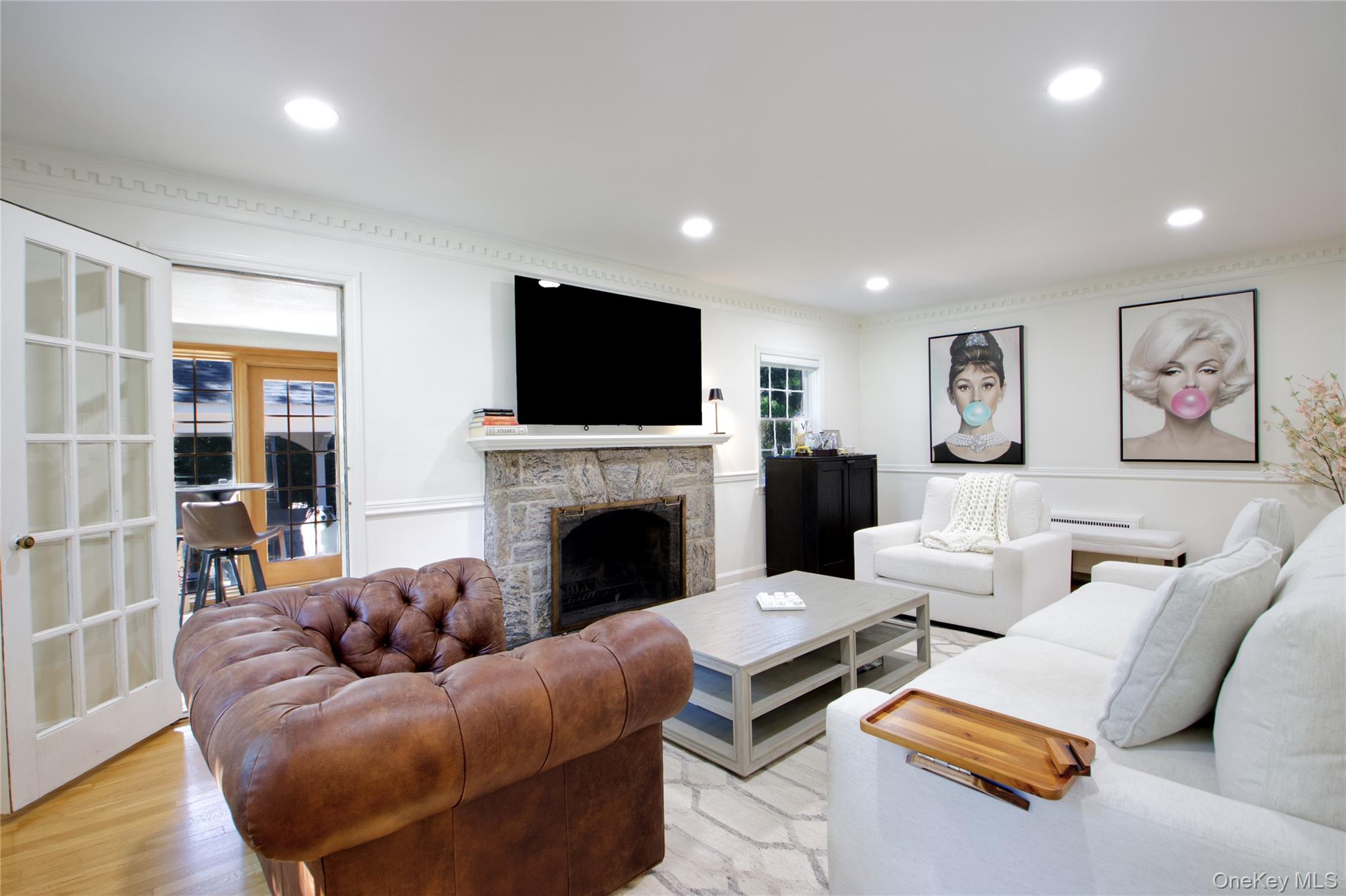 39 Squirrel Hill Road, East Hills, NY 11577