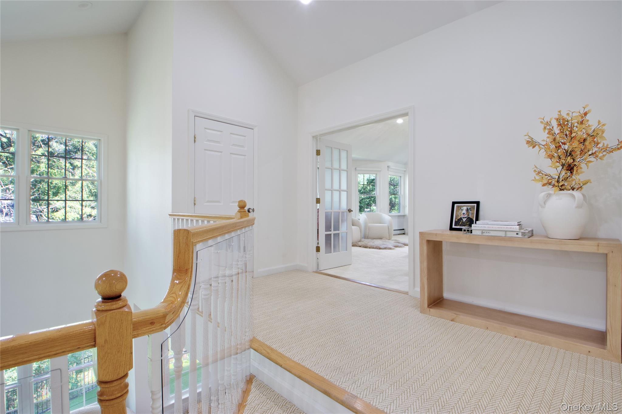 39 Squirrel Hill Road, East Hills, NY 11577