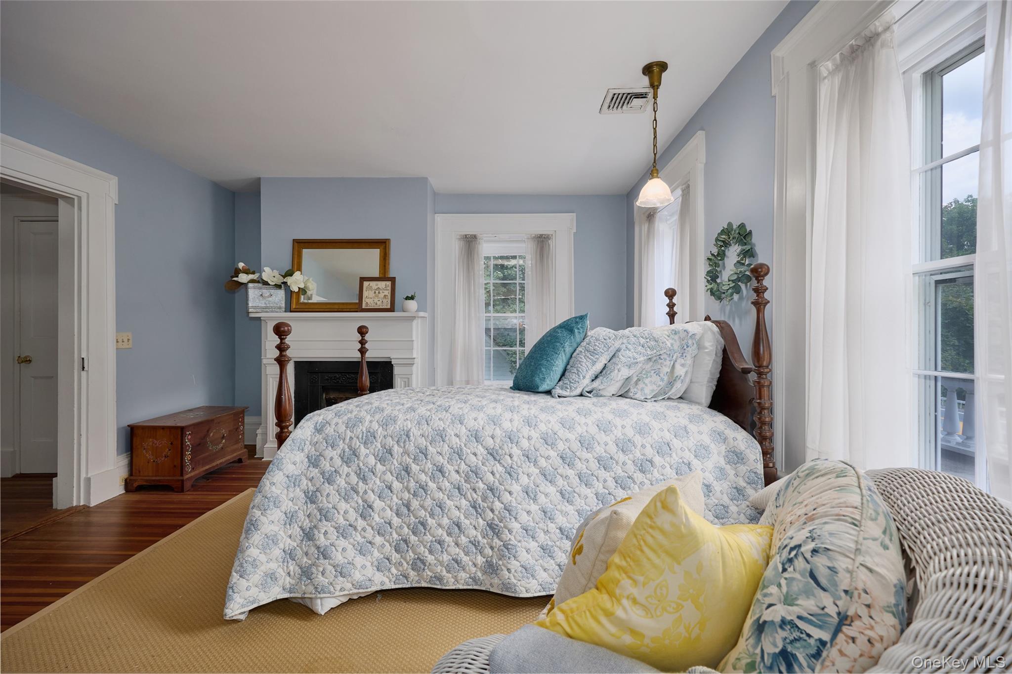 19 Orange Turnpike, Sloatsburg, NY 10974