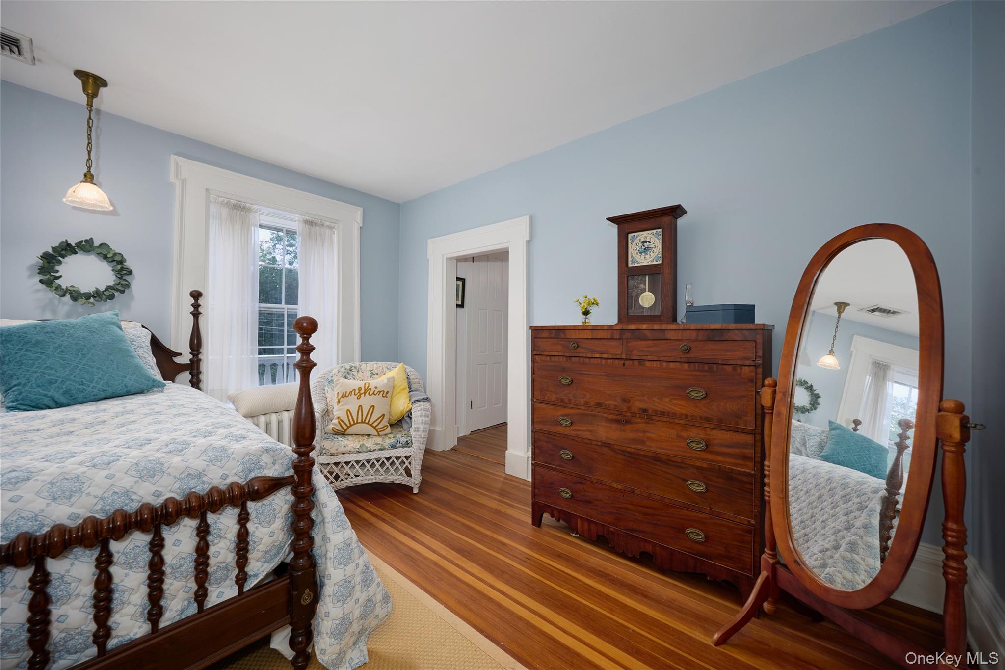 19 Orange Turnpike, Sloatsburg, NY 10974