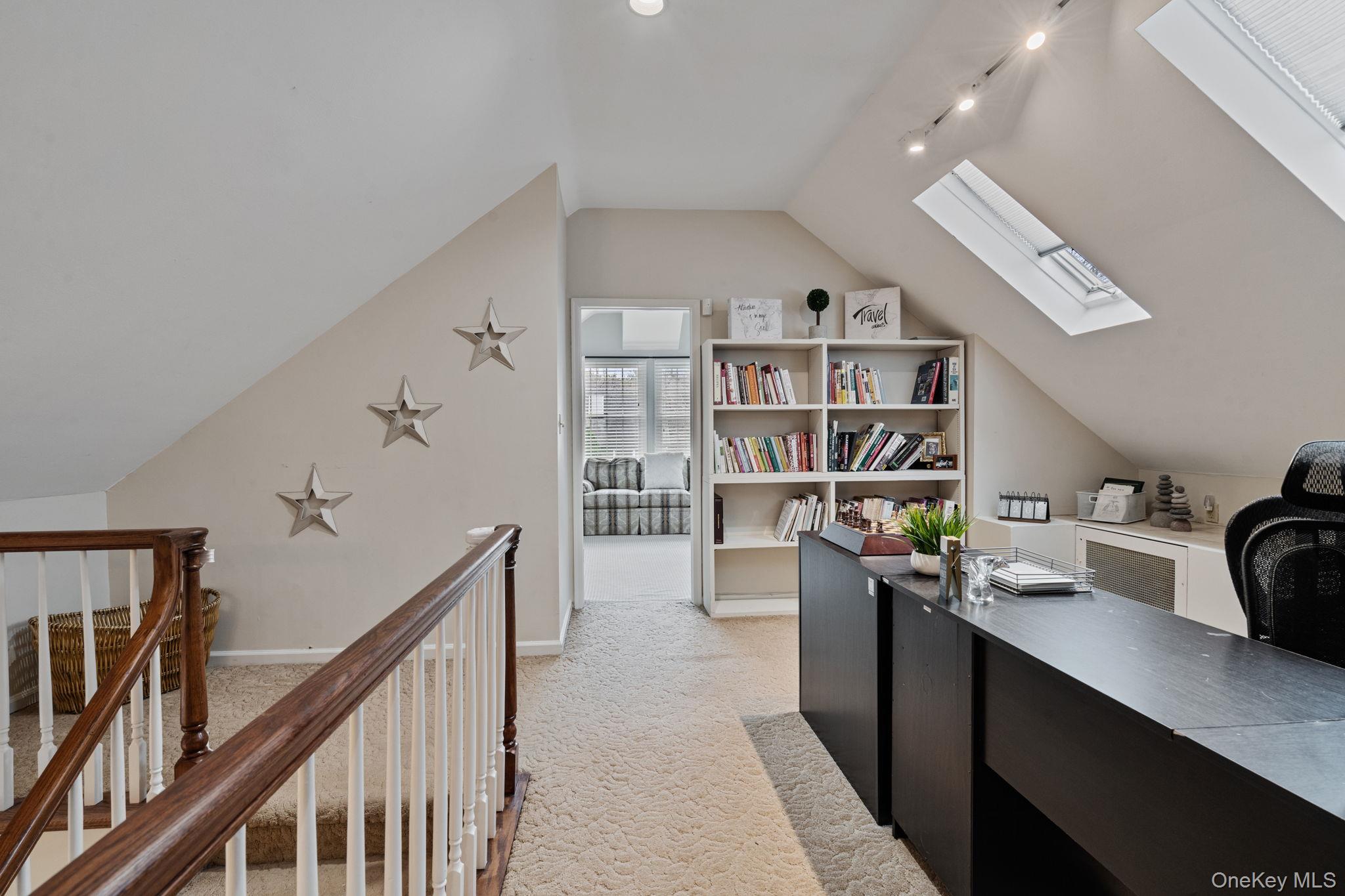 6 Daniel Way, Setauket, NY 11733