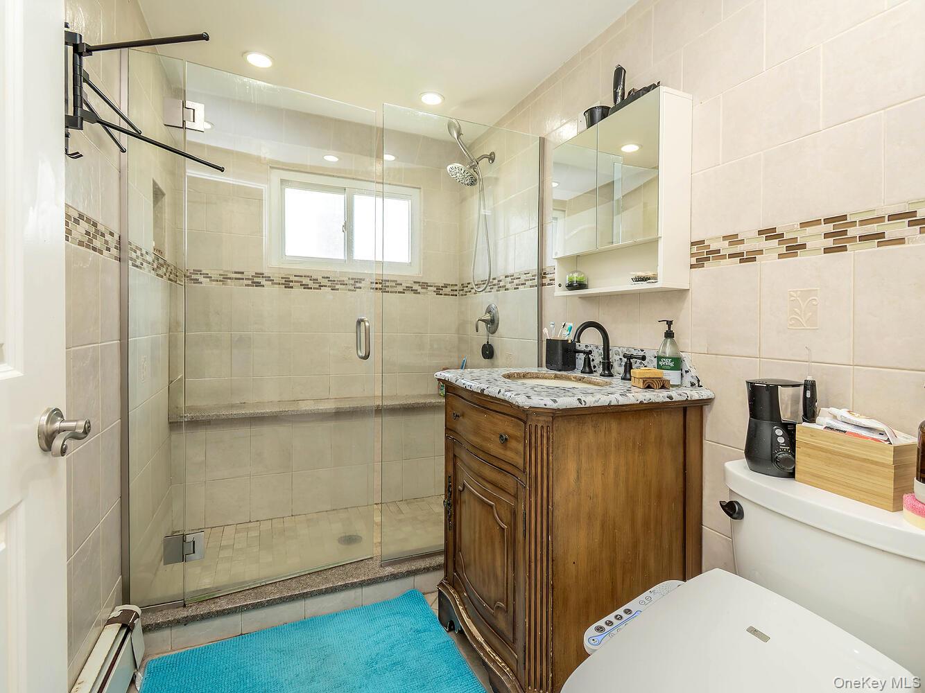 53 Maple Street, Roslyn Heights, NY 11577