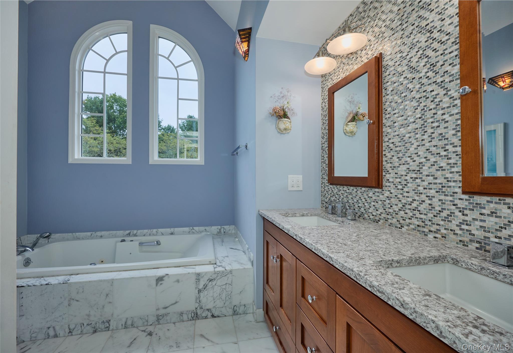 17 Woodlands Drive, Tuxedo Park, NY 10987