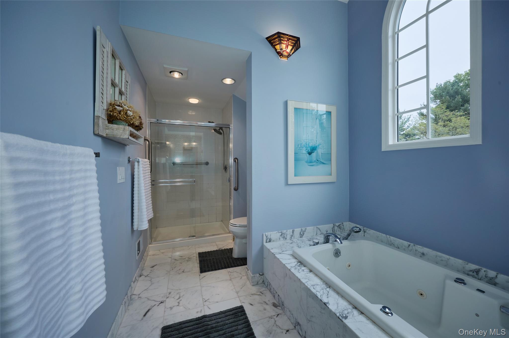 17 Woodlands Drive, Tuxedo Park, NY 10987