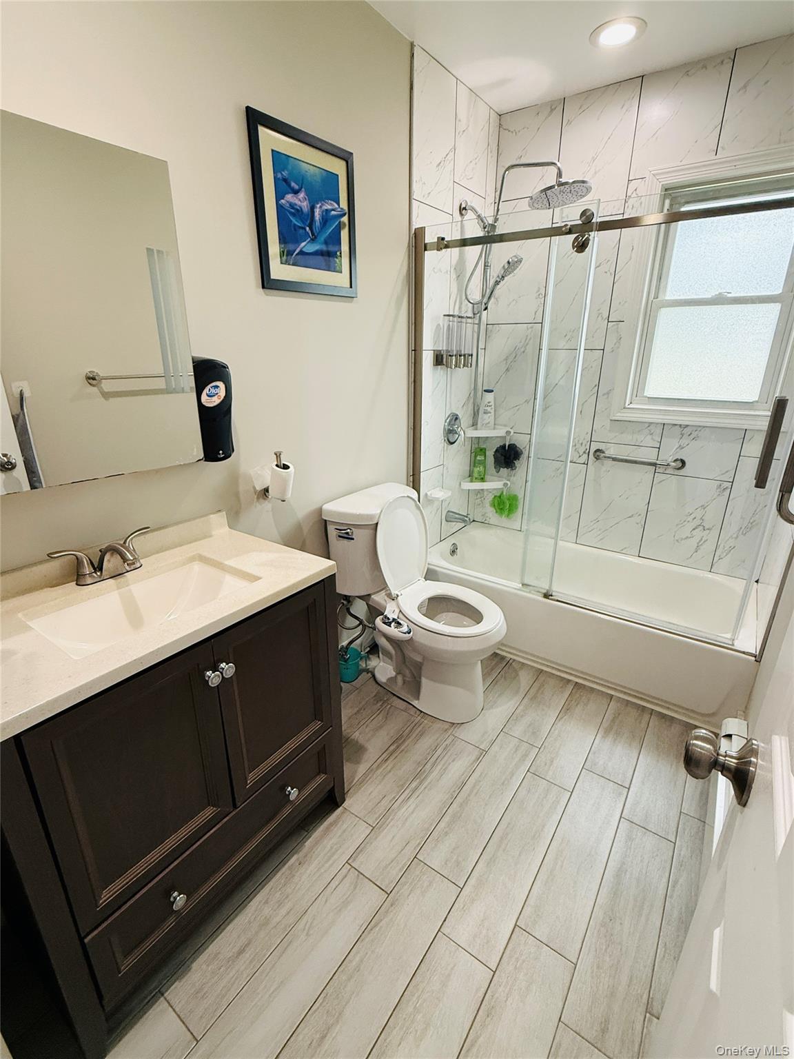 27 Central Avenue, North Babylon, NY 11703