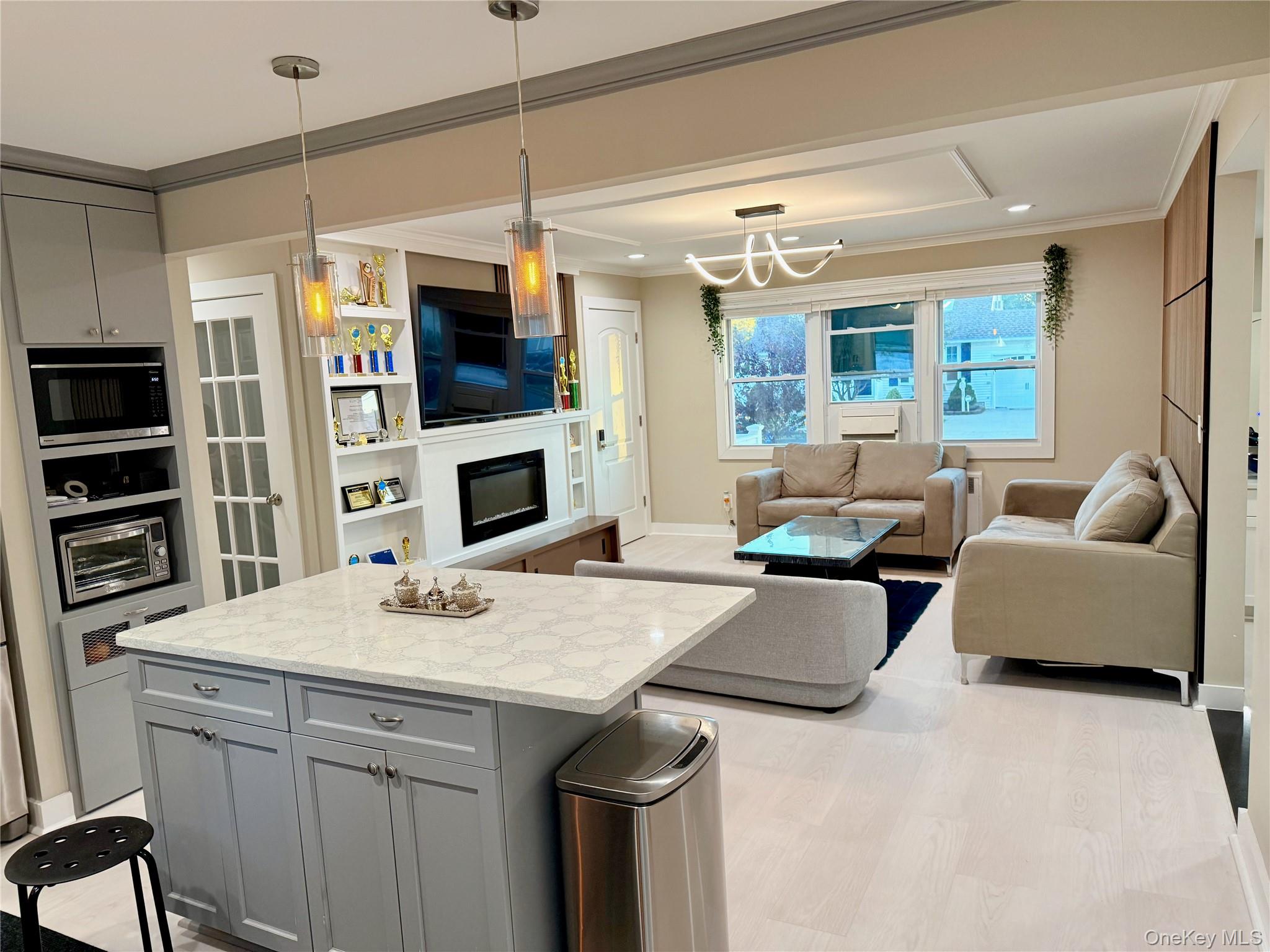 27 Central Avenue, North Babylon, NY 11703