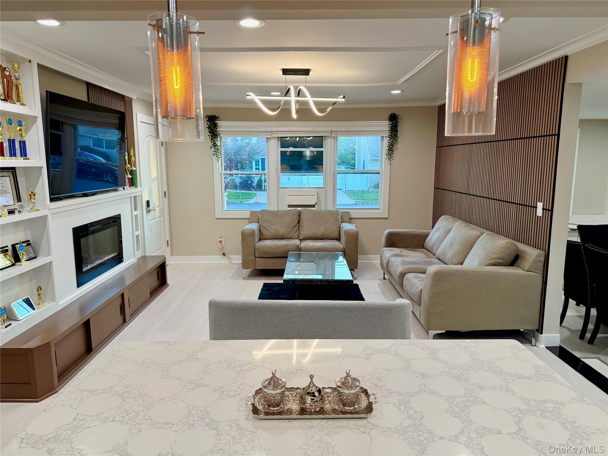 27 Central Avenue, North Babylon, NY 11703