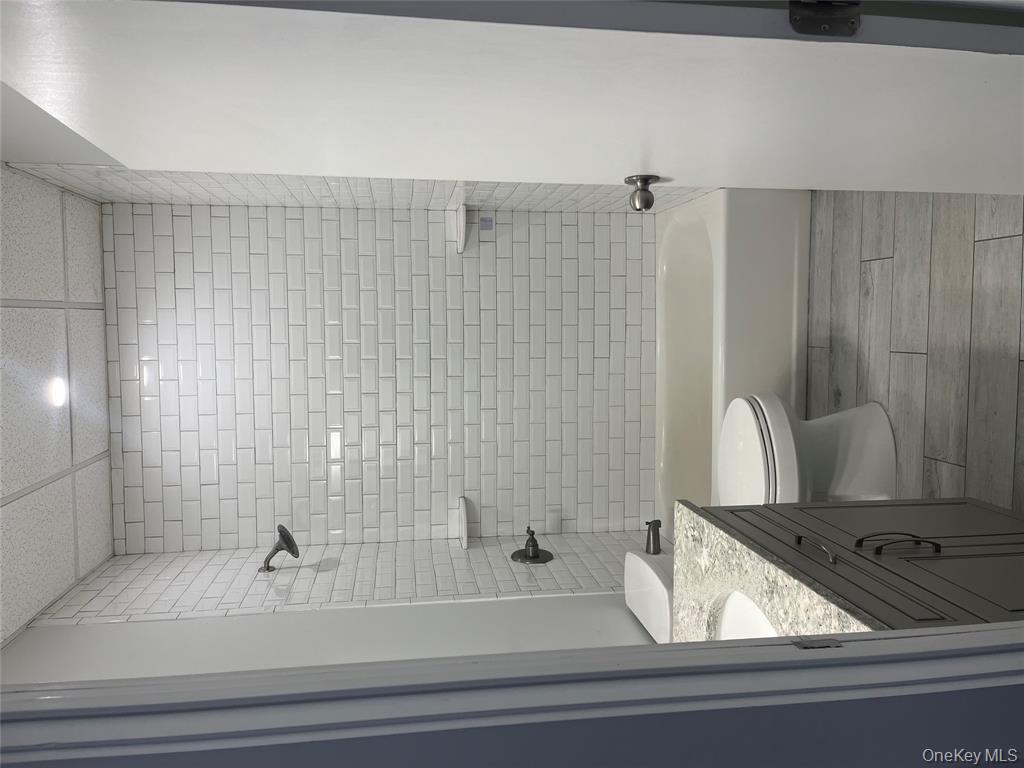 262 E Main Street # D, Babylon, NY 11702