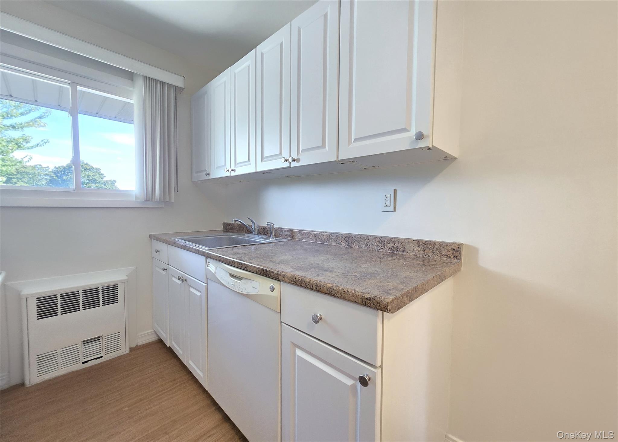 265 Edmunton # I 12, North Babylon, NY 11703