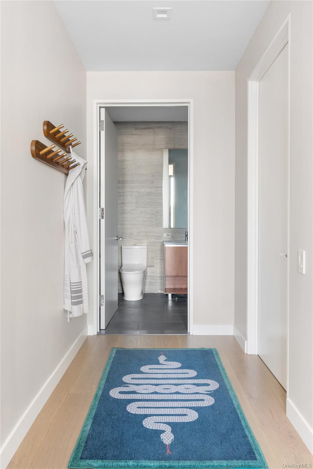 21-21 31st Street # 4E, Astoria, NY 11105