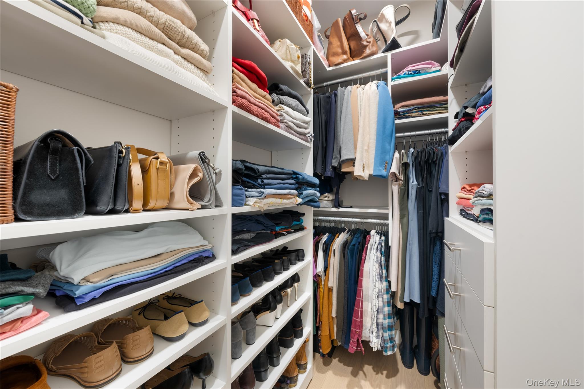 21-21 31st Street # 4E, Astoria, NY 11105