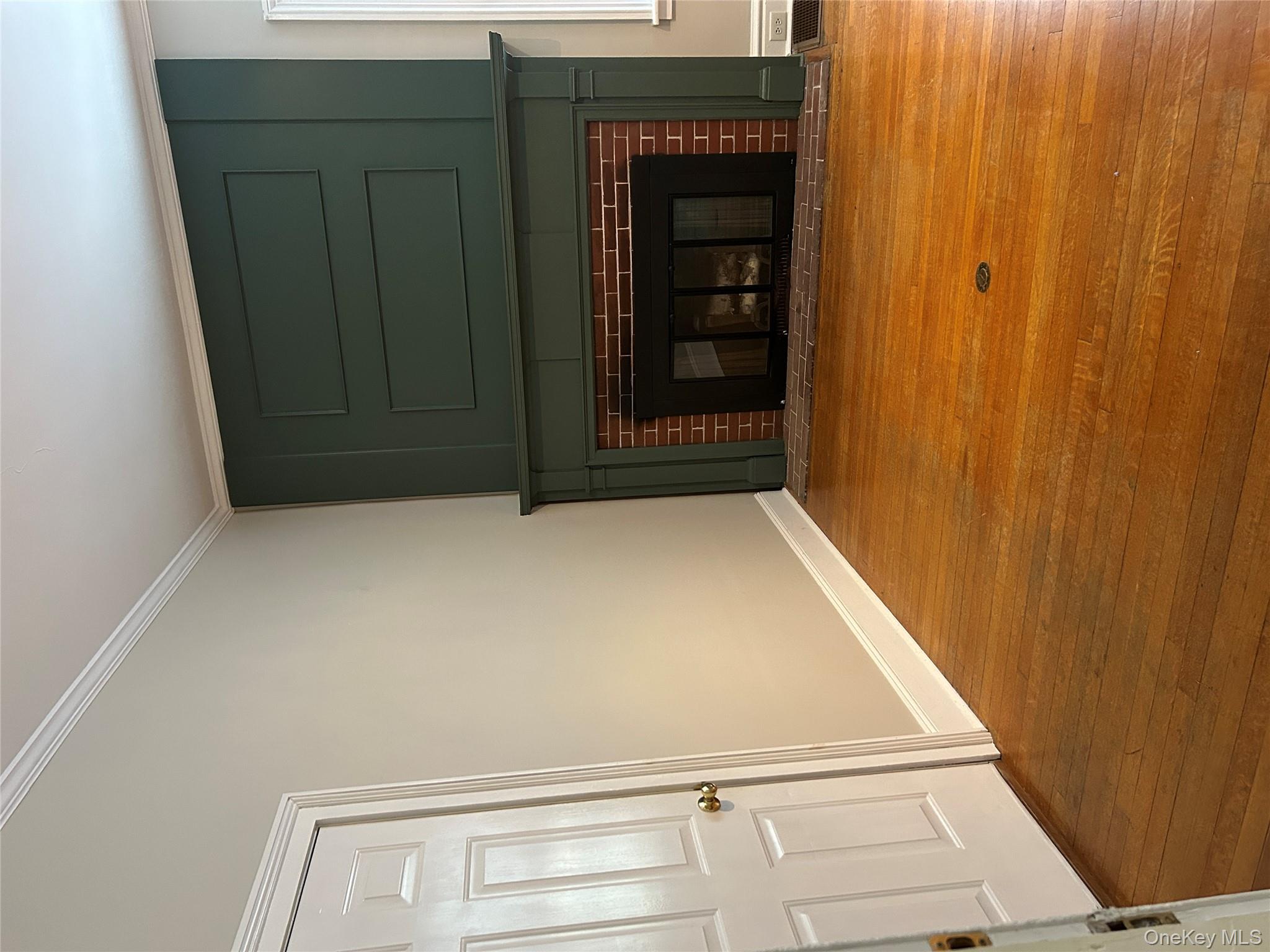 16 Quaker Avenue, Cornwall, NY 12518