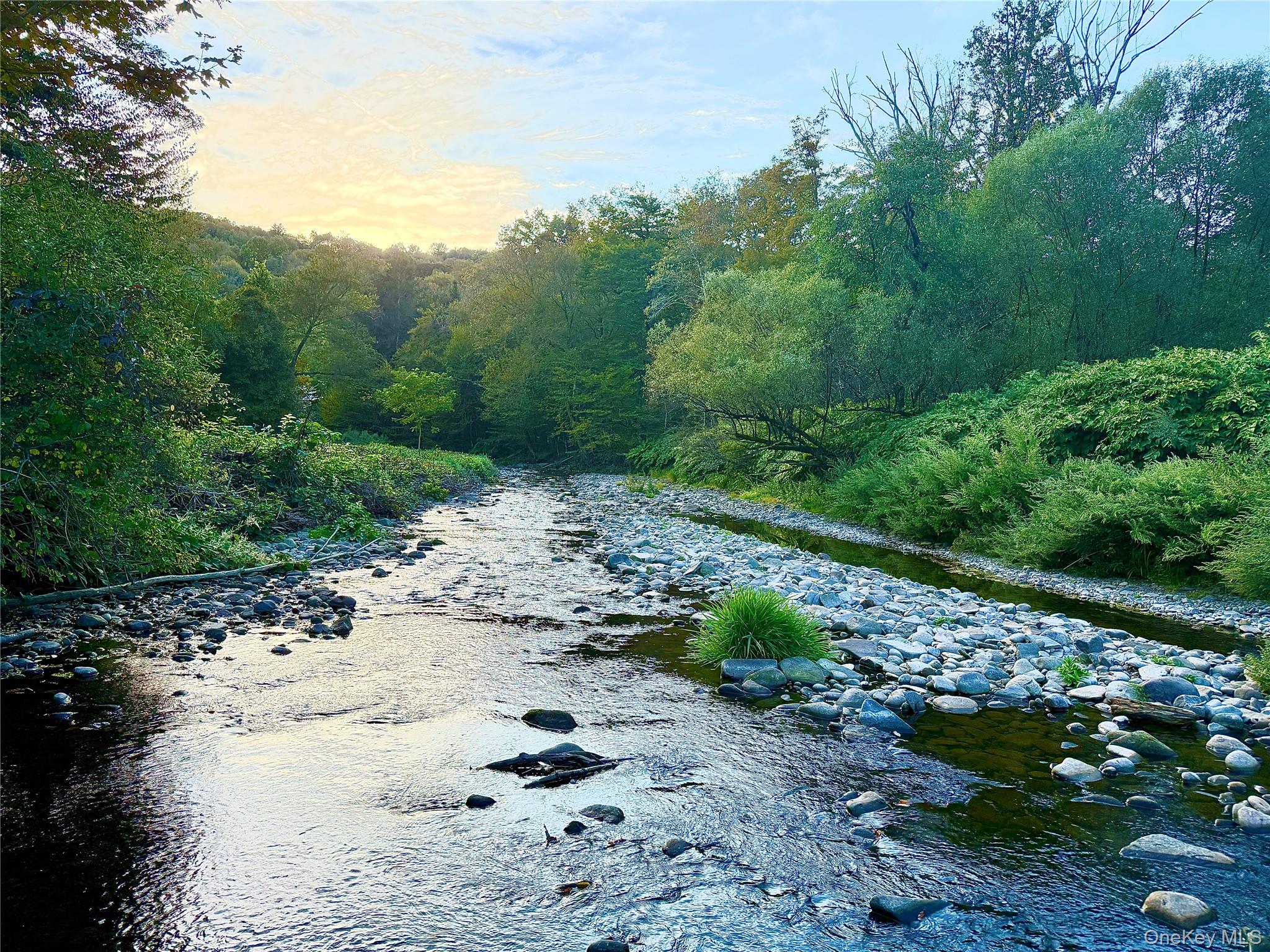 27 Hust Road, North Branch, NY 12766