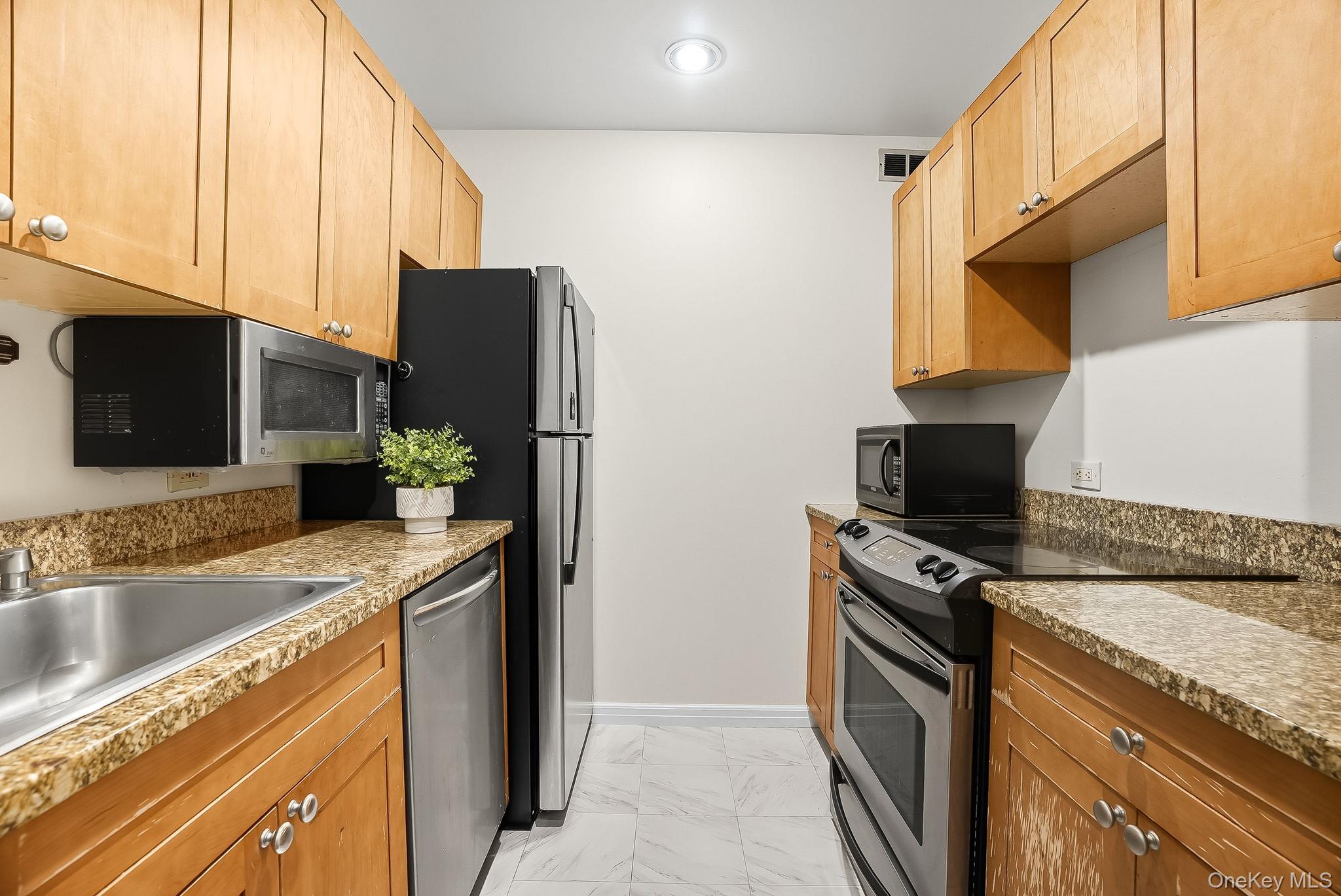 5108 Villa At The Woods, Peekskill, NY 10566