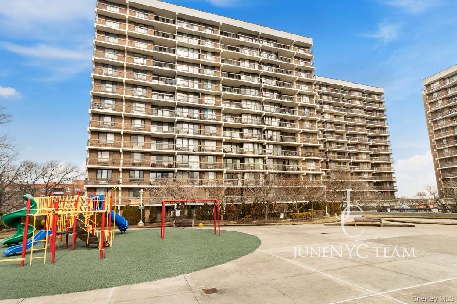 150-38 UNION Turnpike # 4K, Flushing, NY 11367