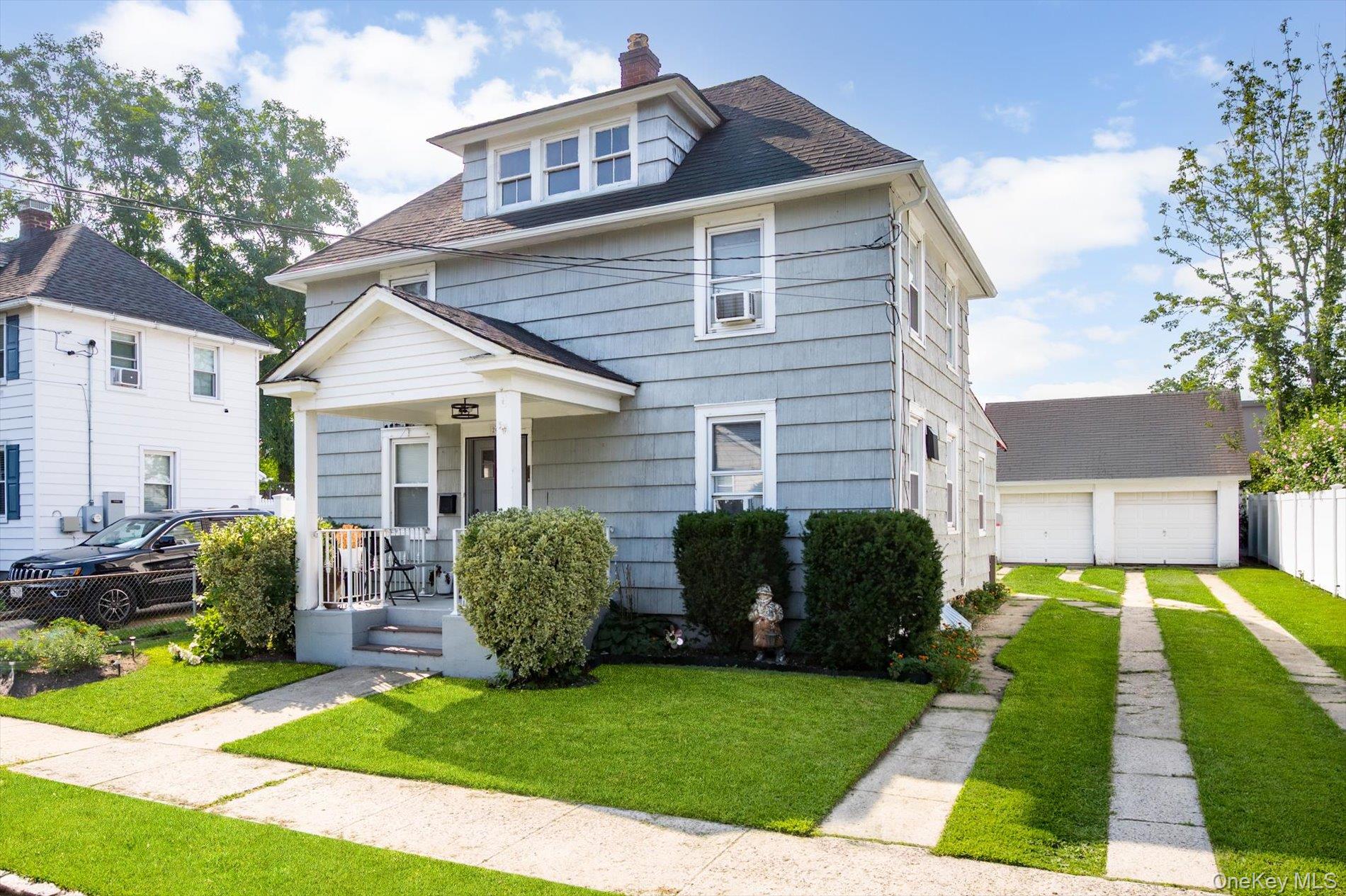 20 Waldo Avenue, Greenvale, NY 11548