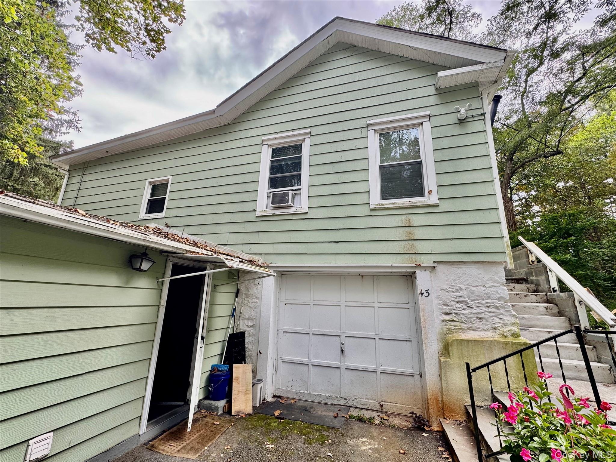 43 Prospect Hill Road, Cuddebackville, NY 12729