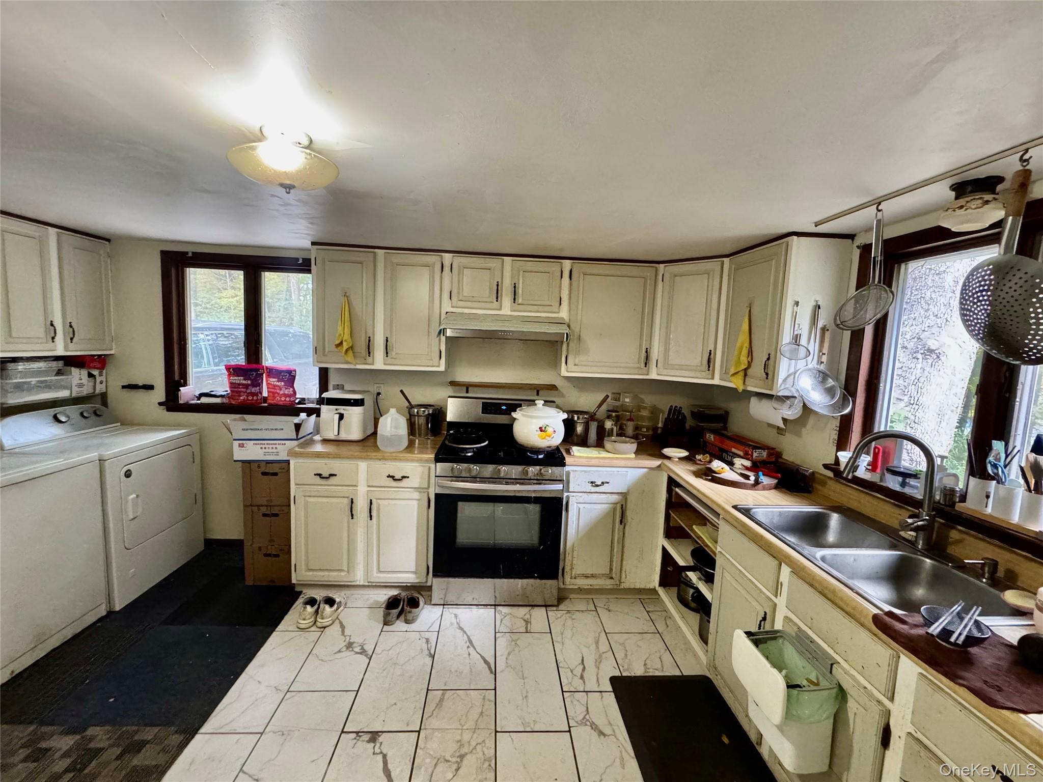 43 Prospect Hill Road, Cuddebackville, NY 12729