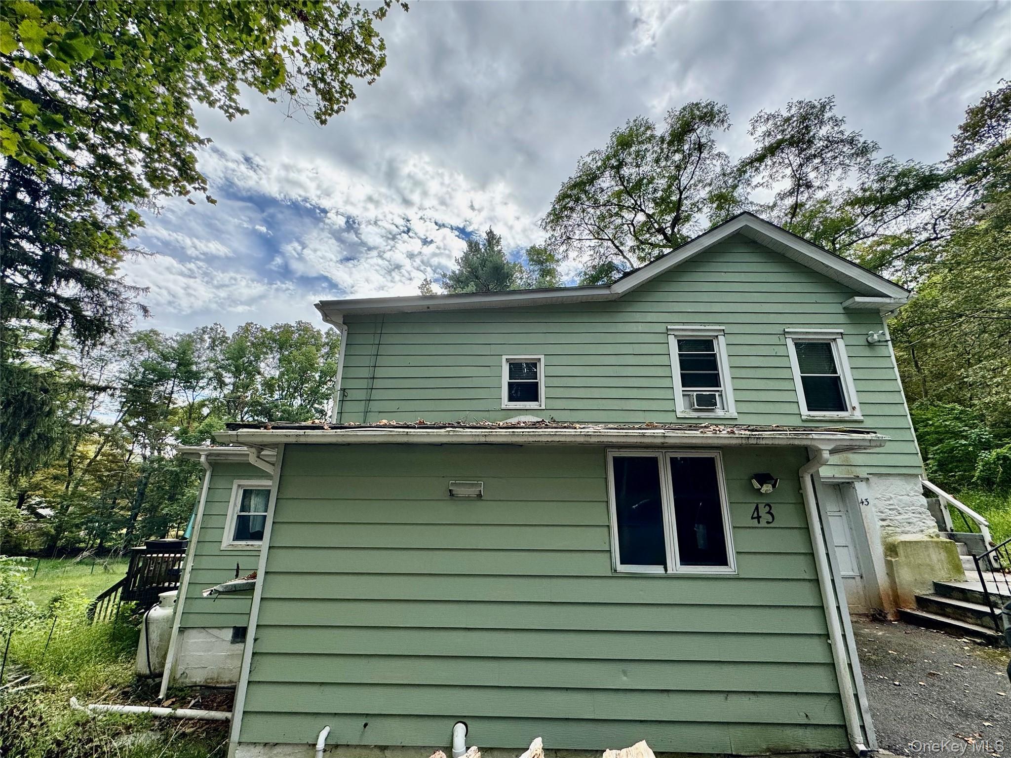 43 Prospect Hill Road, Cuddebackville, NY 12729