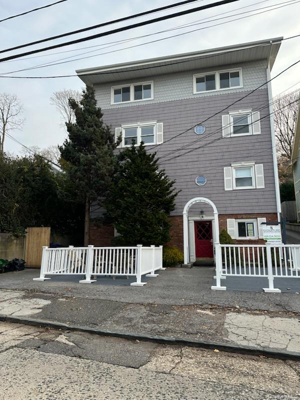 76 Bayview Avenue # D, Northport, NY 11768