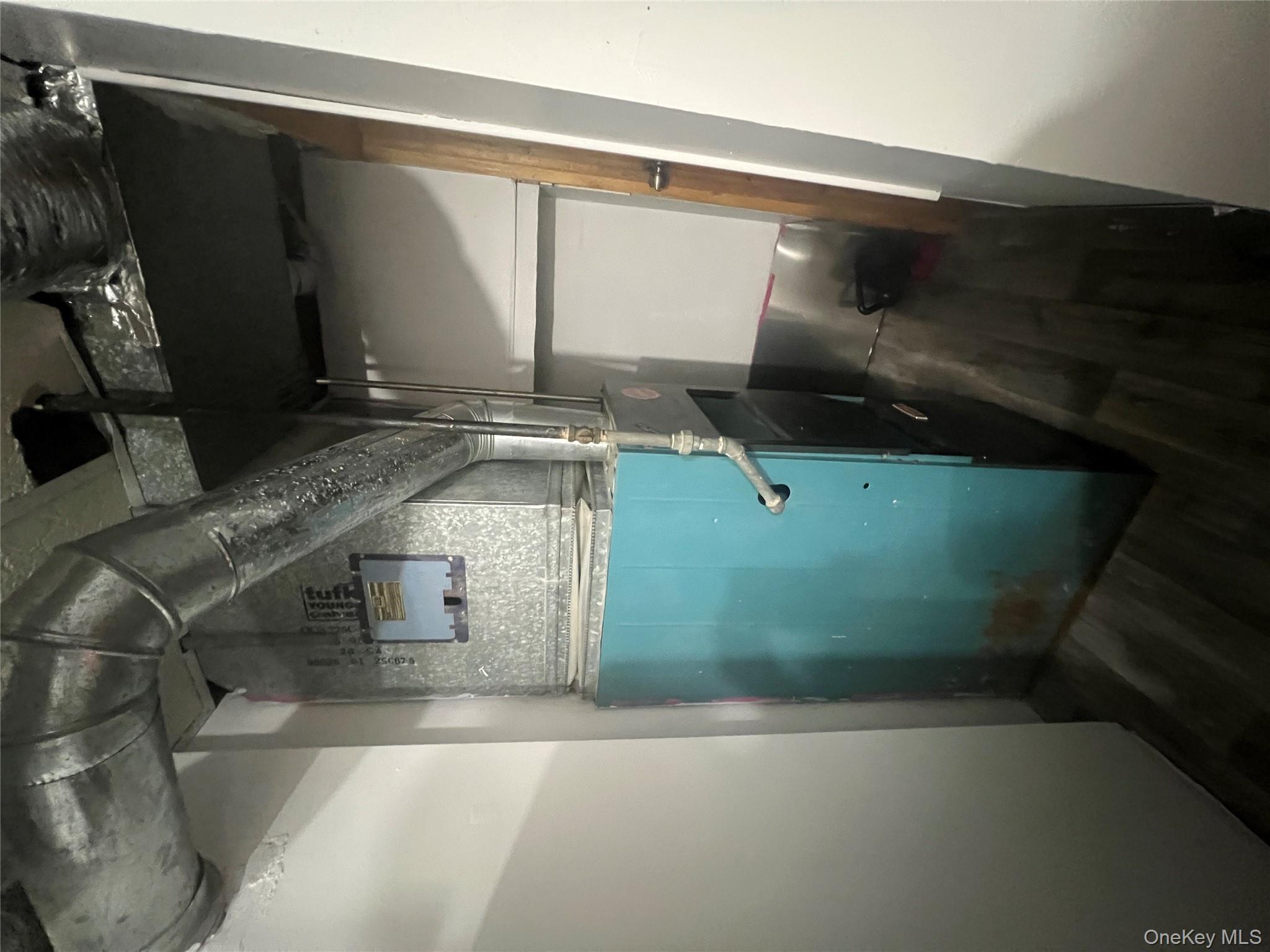 22417 Fairbury Avenue, Queens Village, NY 11428