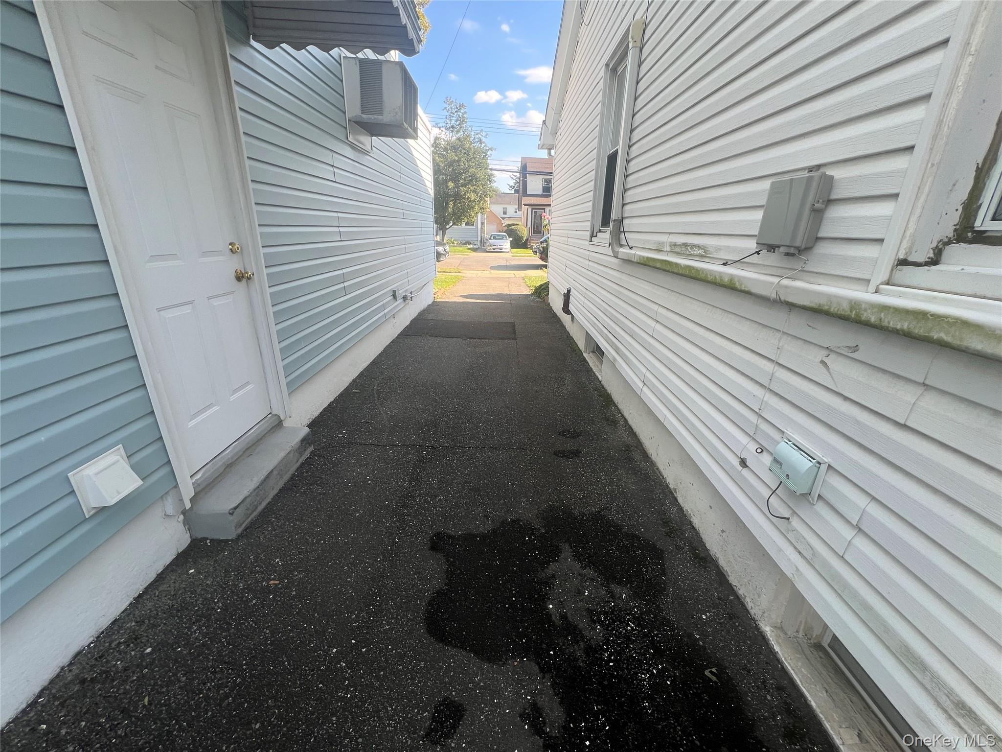 22417 Fairbury Avenue, Queens Village, NY 11428