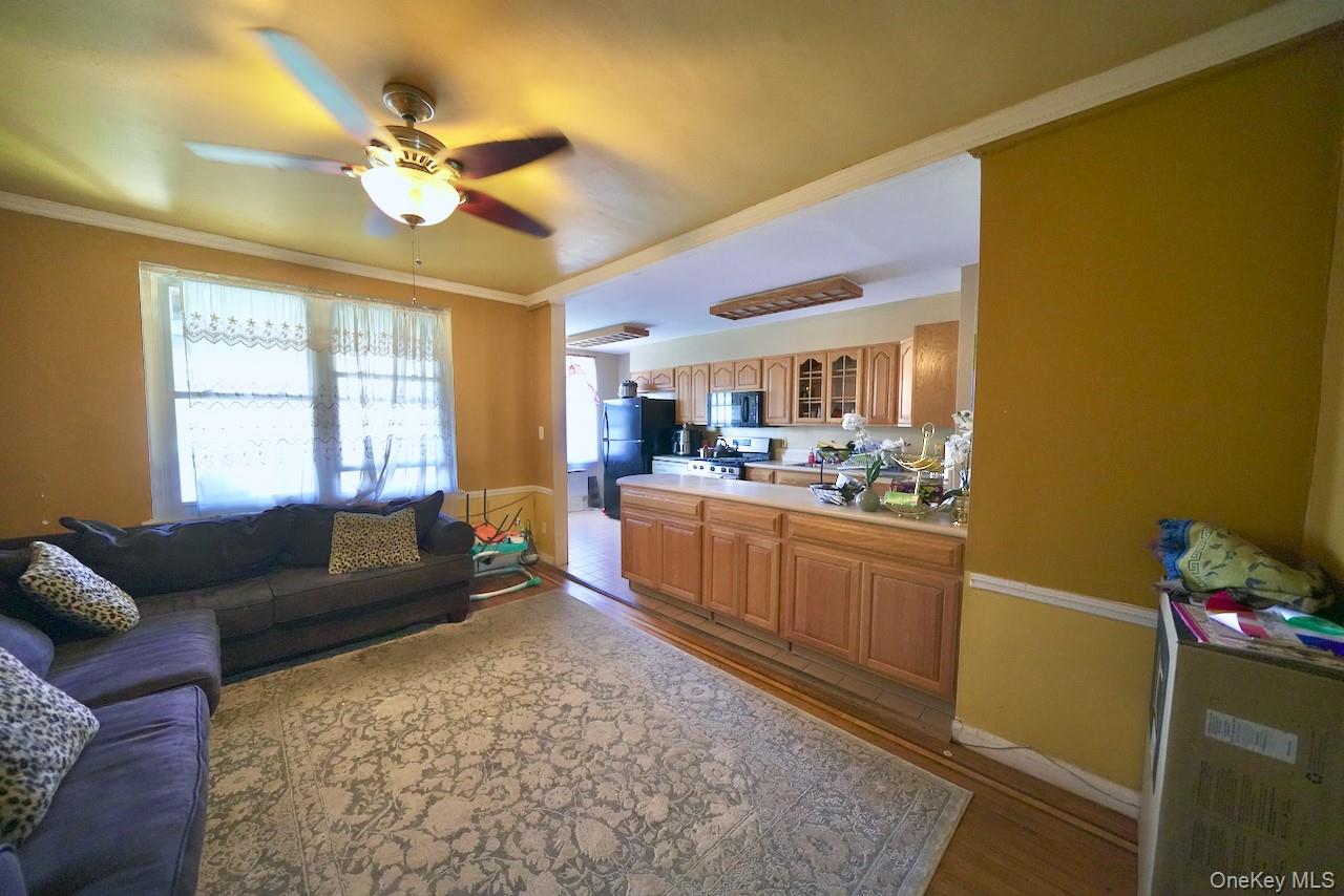 2929 Fenton Ave Avenue, Bronx, NY 10469