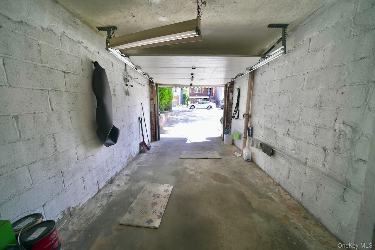 2929 Fenton Ave Avenue, Bronx, NY 10469