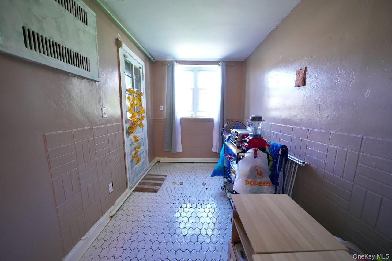 2929 Fenton Ave Avenue, Bronx, NY 10469