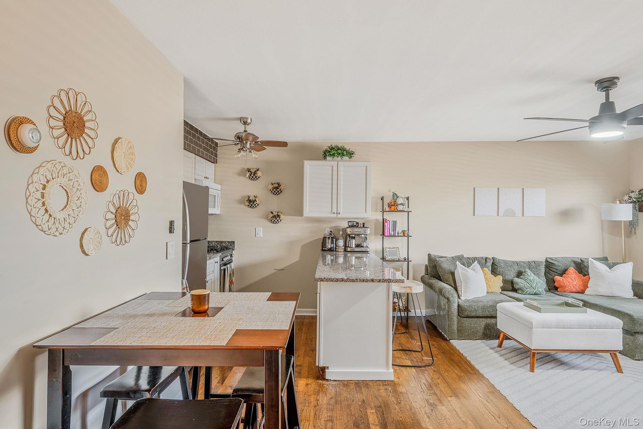 600 Fulton Street # V2, Farmingdale, NY 11735