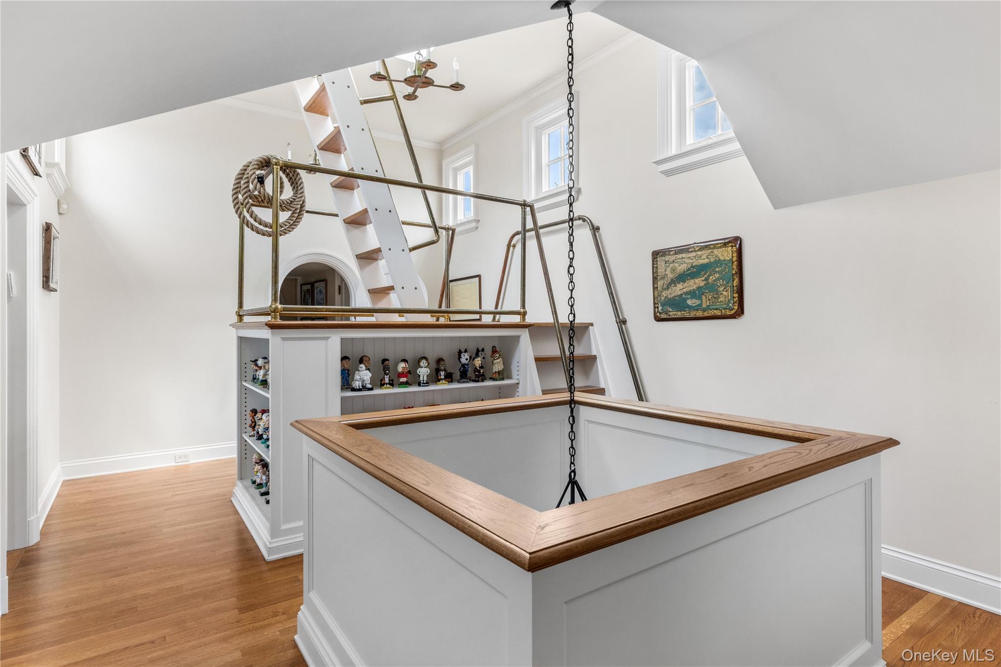 75 Cove Neck Road, Cove Neck, NY 11771