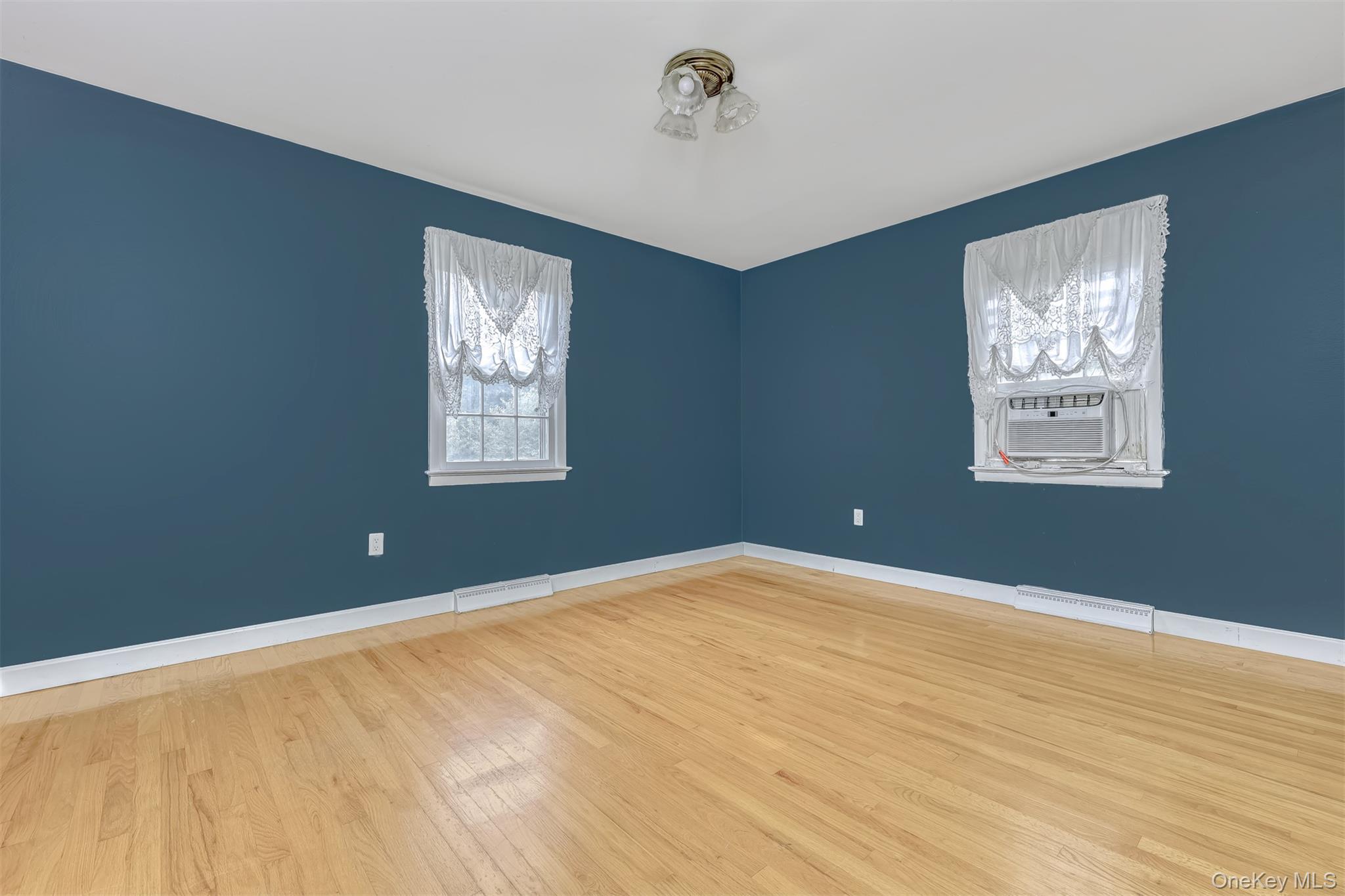 14 Church Road, Airmont, NY 10901