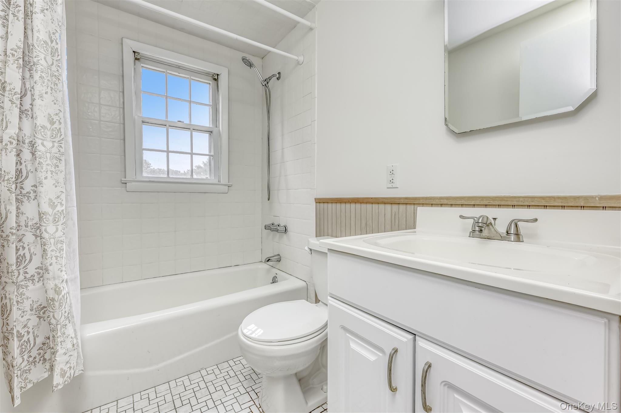 14 Church Road, Airmont, NY 10901