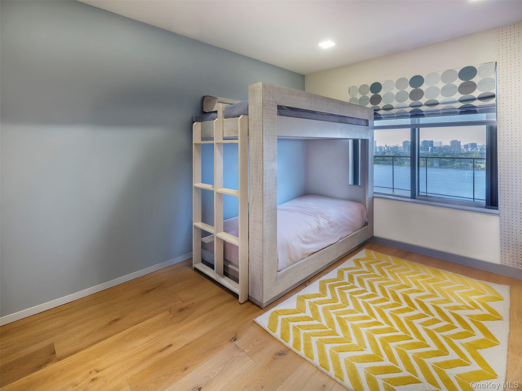 25-40 Shore Boulevard # 17K., Astoria, NY 11102