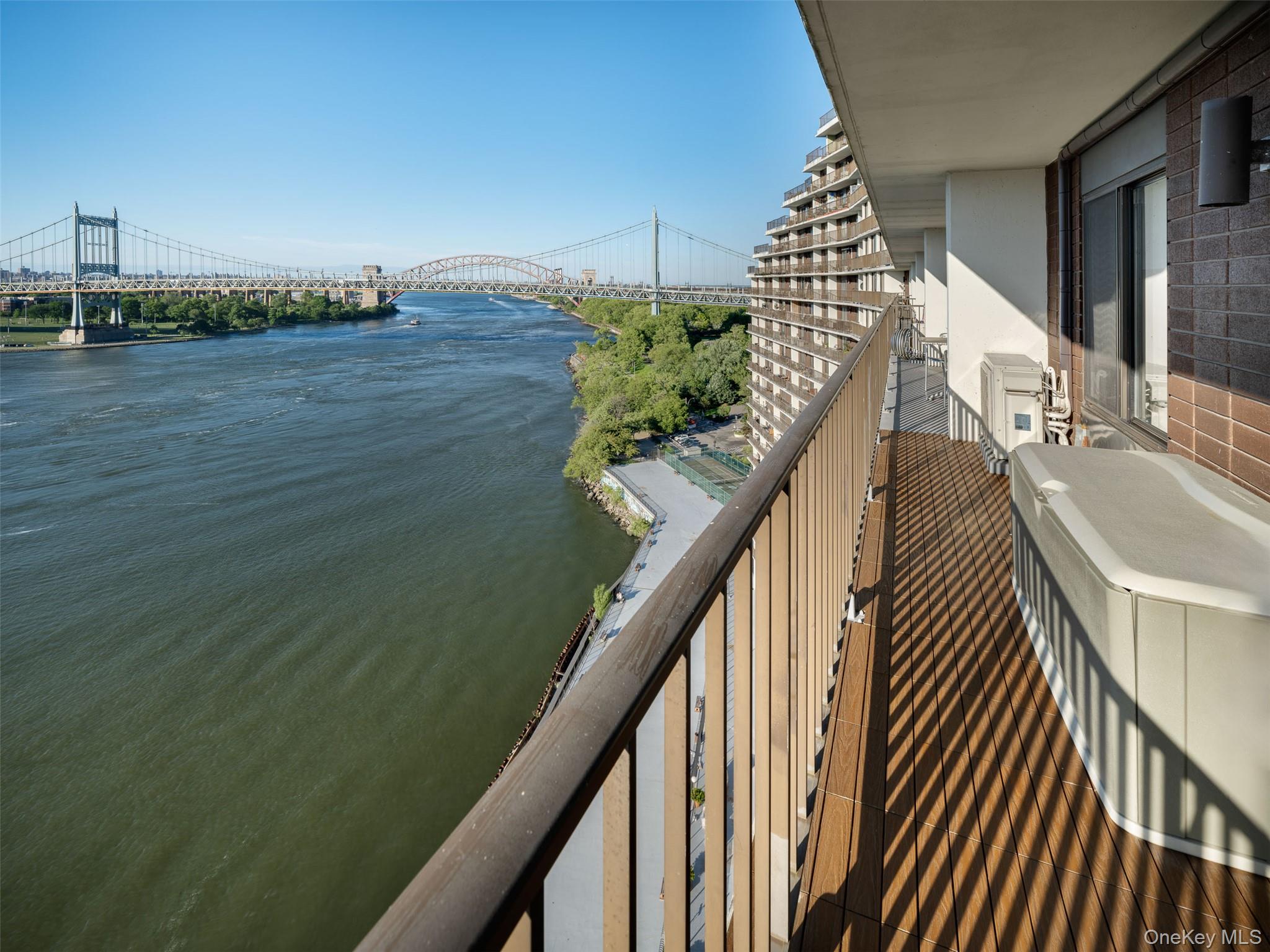 25-40 Shore Boulevard # 17K., Astoria, NY 11102