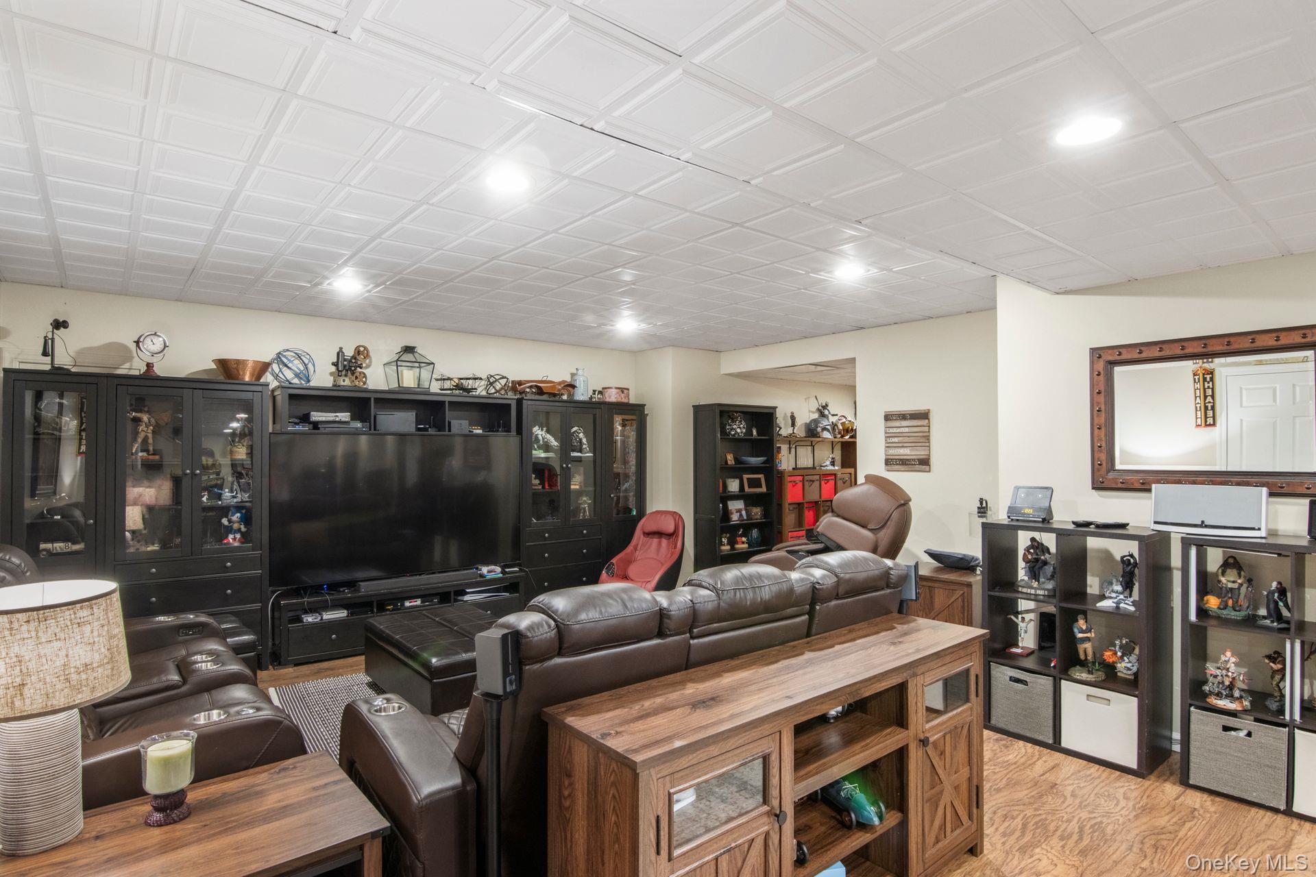 87 Mayfair Road, Nesconset, NY 11767