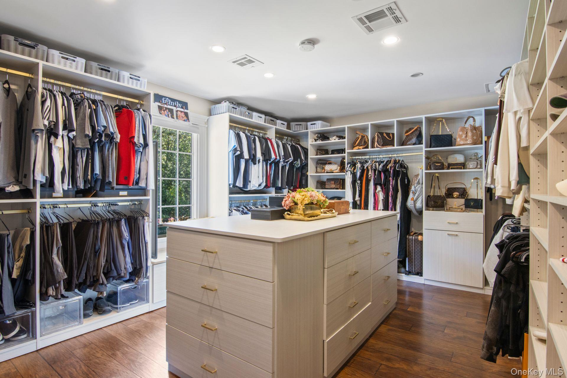 87 Mayfair Road, Nesconset, NY 11767