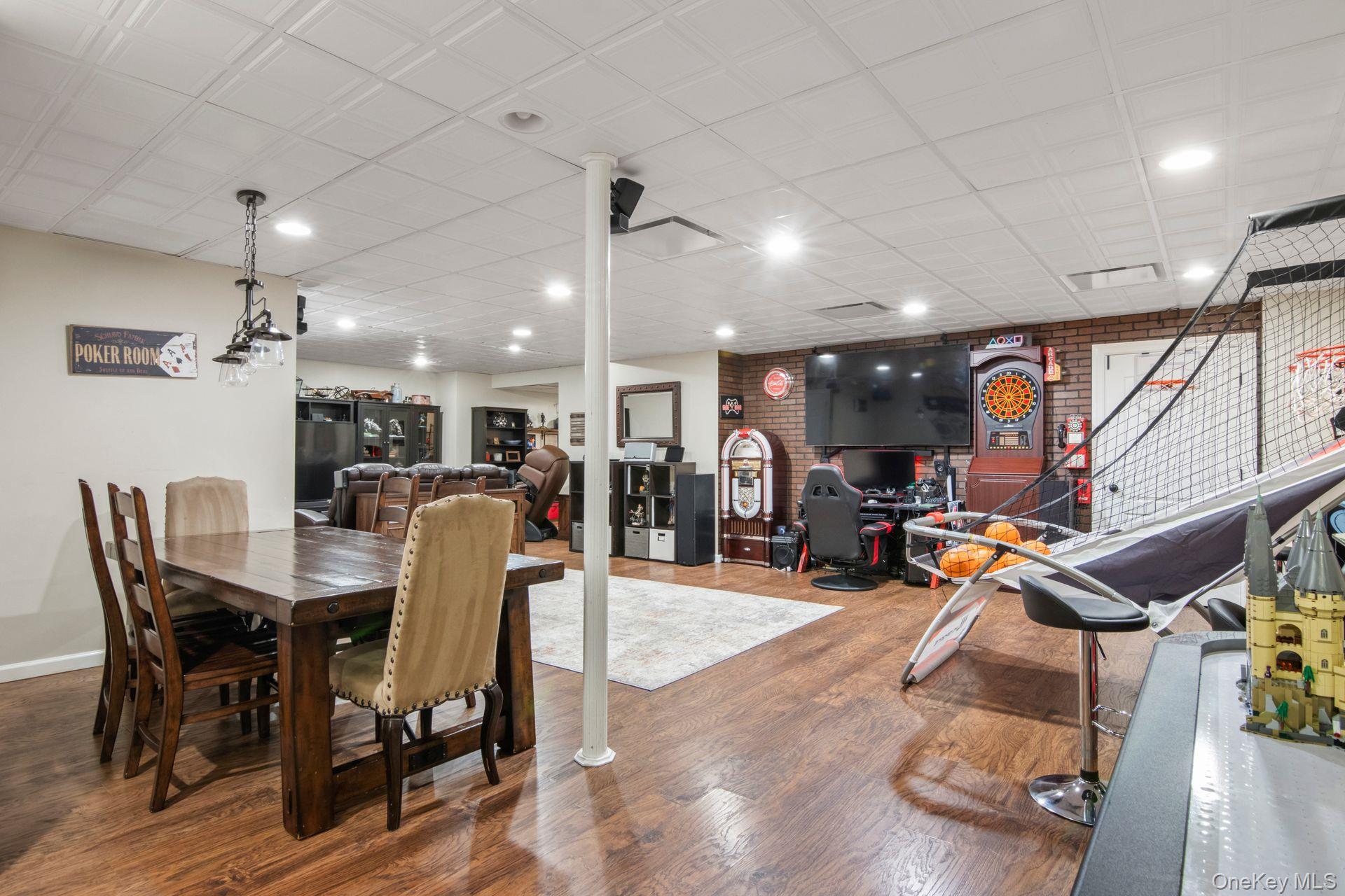 87 Mayfair Road, Nesconset, NY 11767