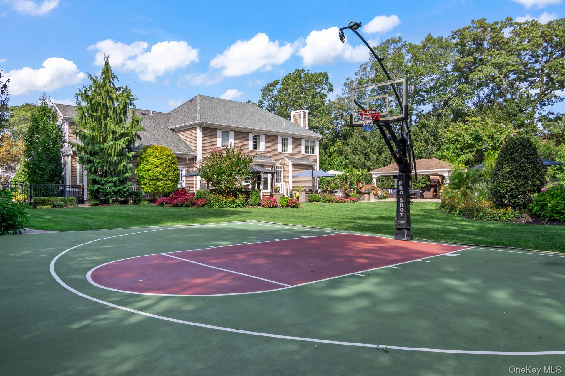 87 Mayfair Road, Nesconset, NY 11767