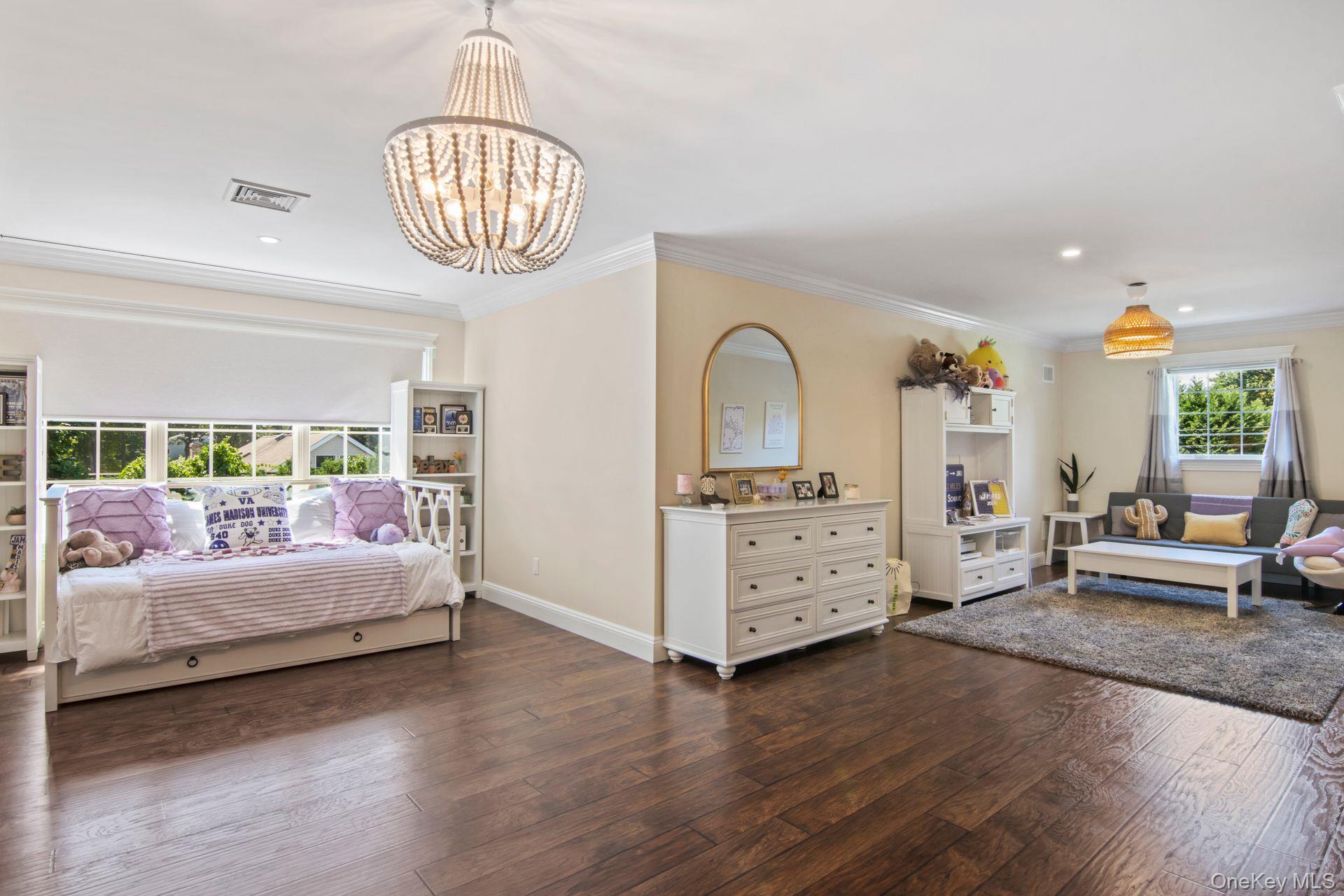 87 Mayfair Road, Nesconset, NY 11767