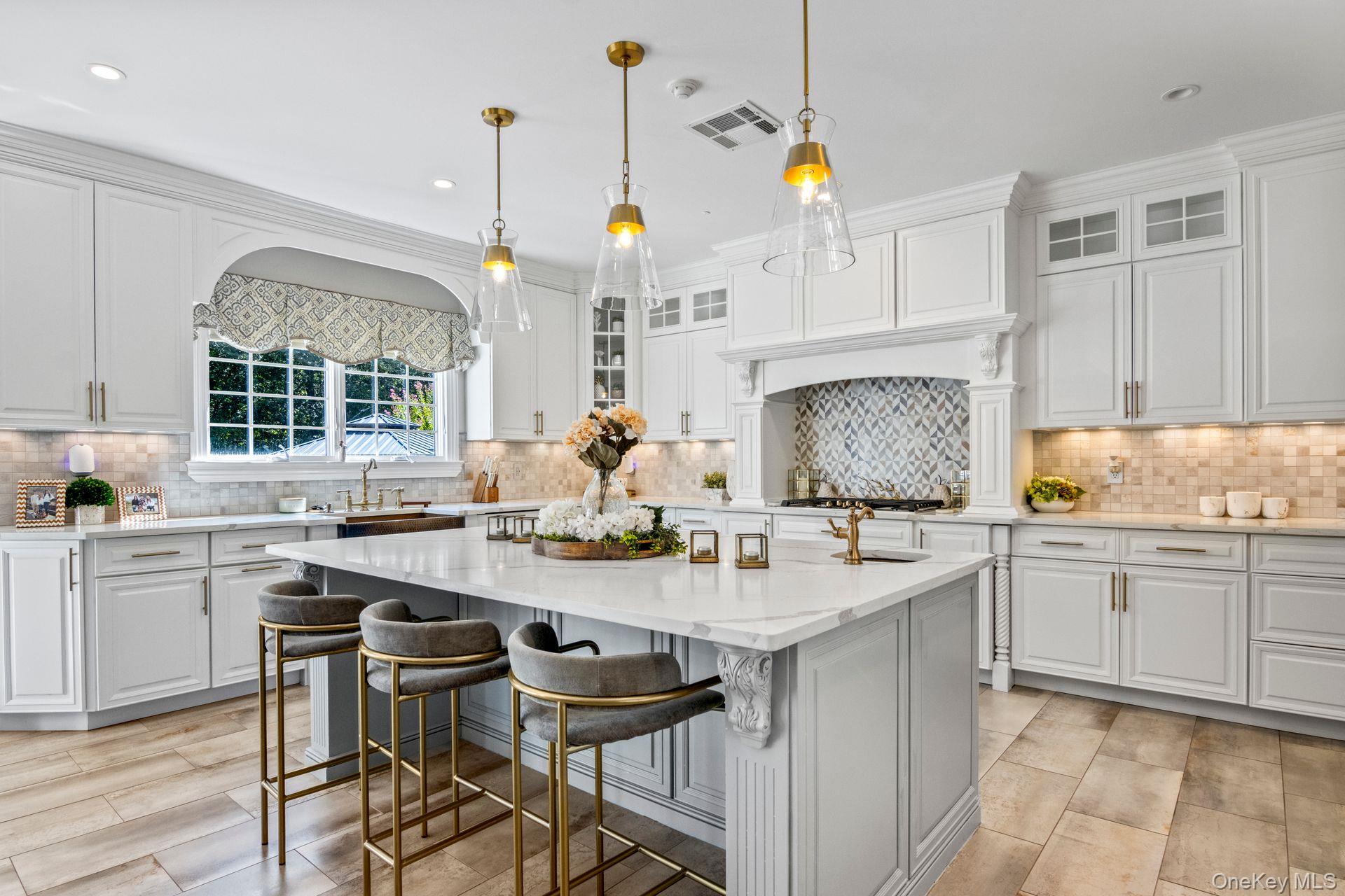 87 Mayfair Road, Nesconset, NY 11767