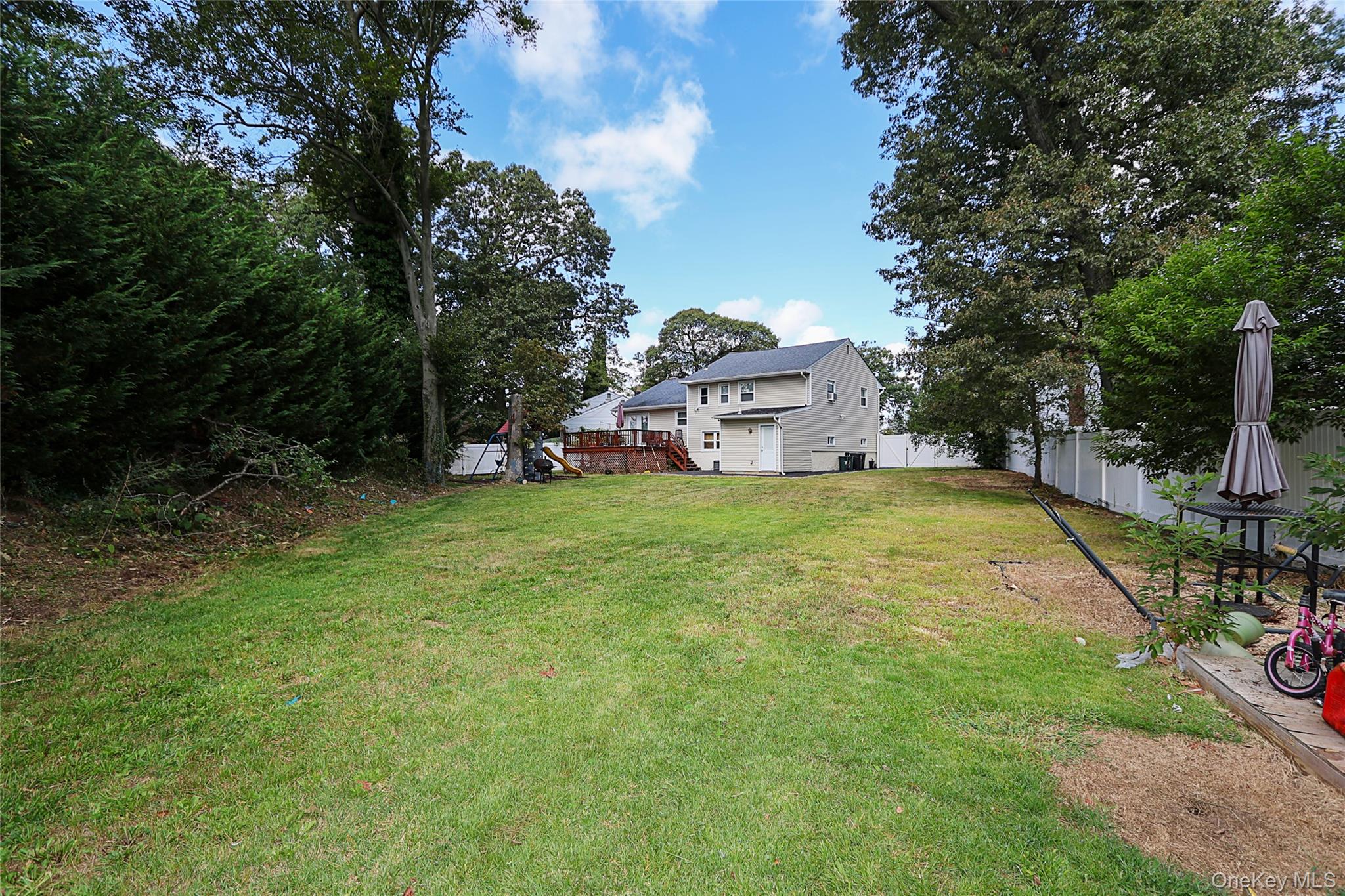 1078 Northgate Court, Uniondale, NY 11553