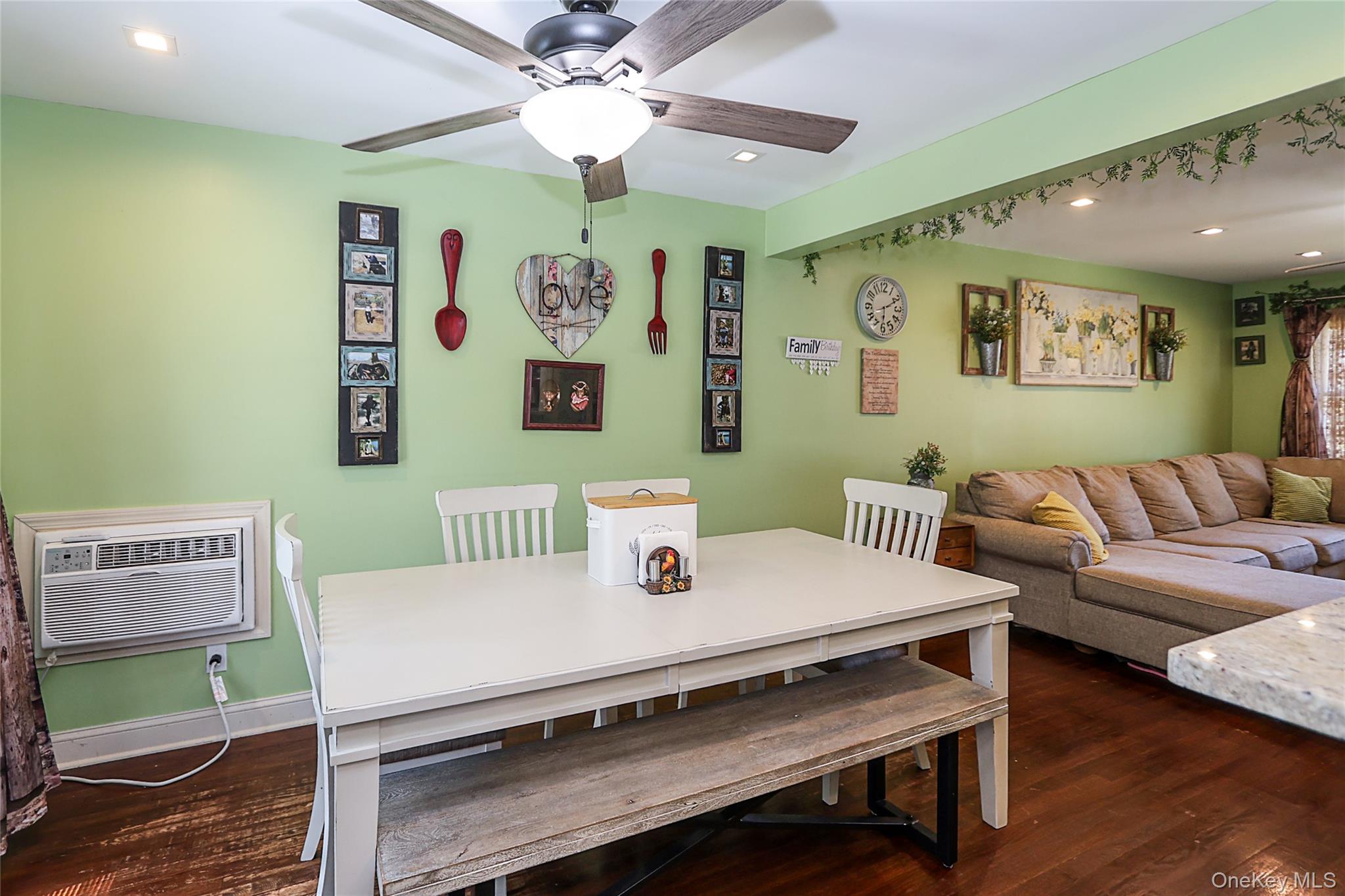 1078 Northgate Court, Uniondale, NY 11553