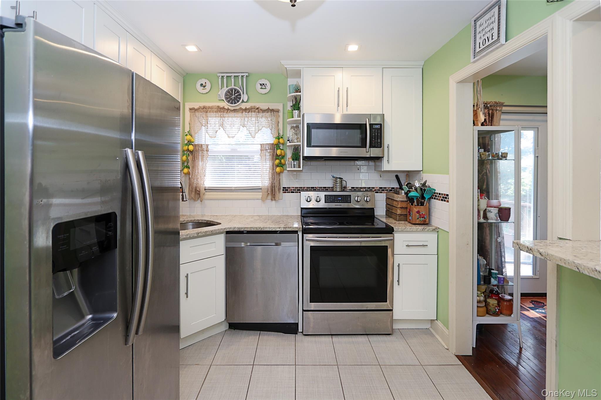 1078 Northgate Court, Uniondale, NY 11553