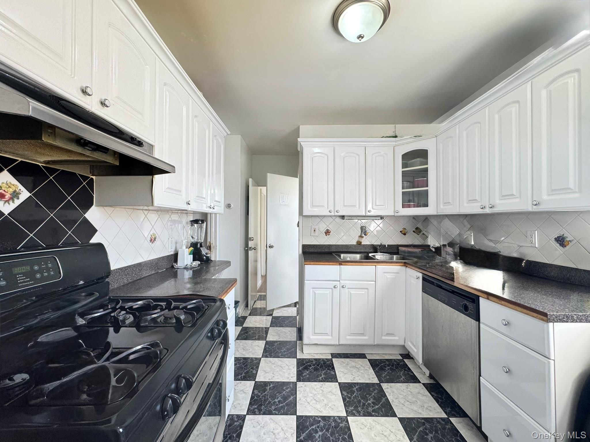 33-28 105th Street, Corona, NY 11368