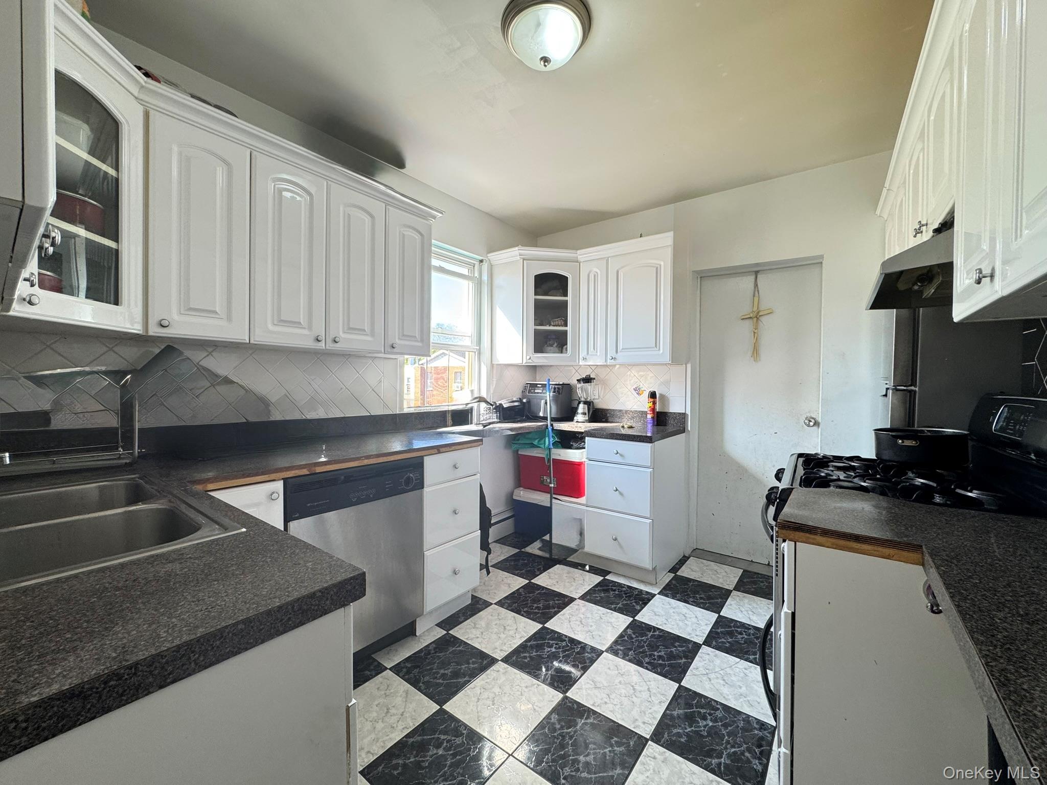 33-28 105th Street, Corona, NY 11368