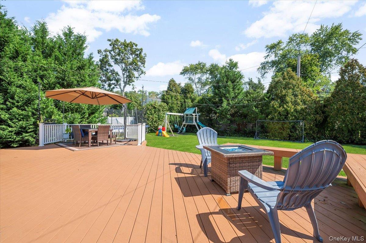 214 Haypath Road, Old Bethpage, NY 11804