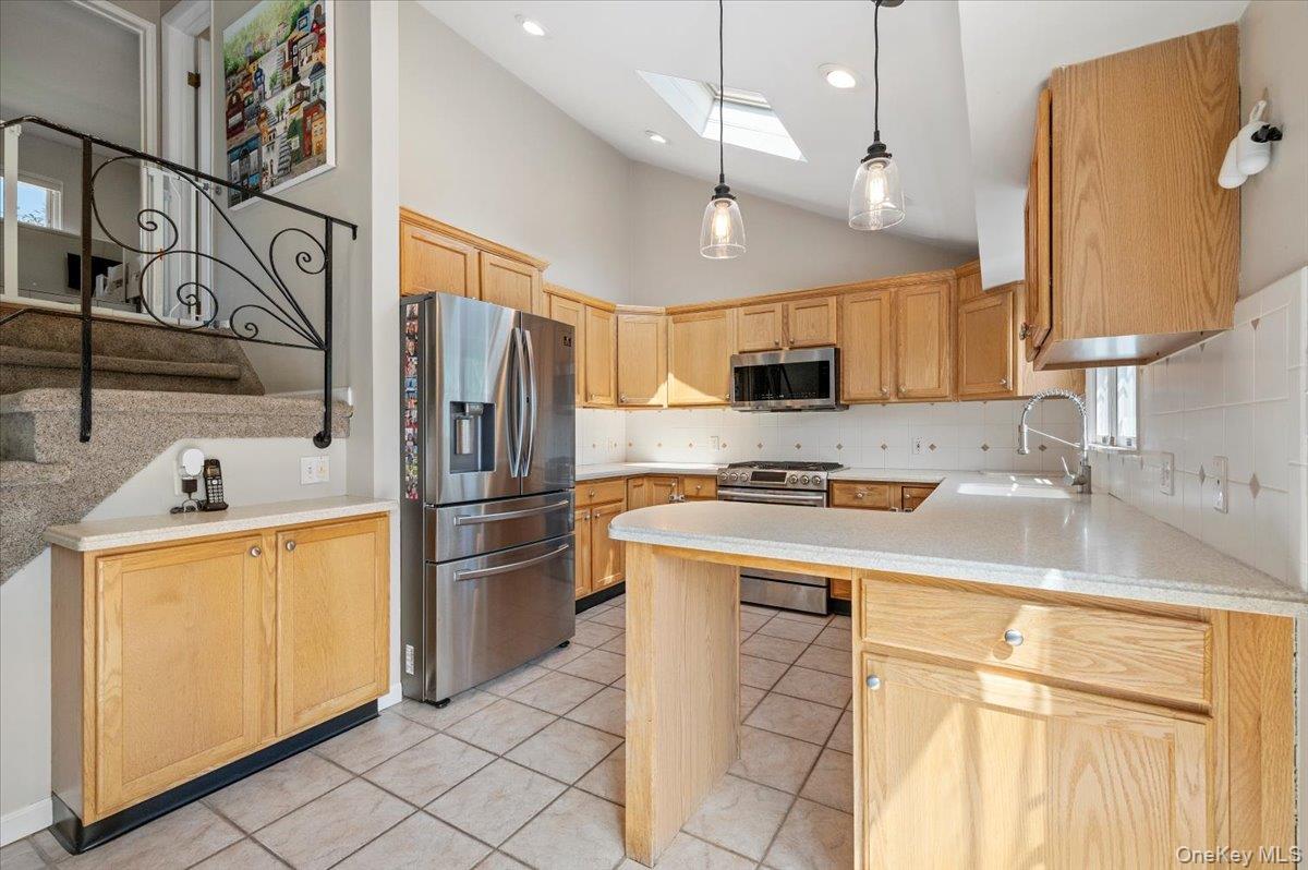 214 Haypath Road, Old Bethpage, NY 11804